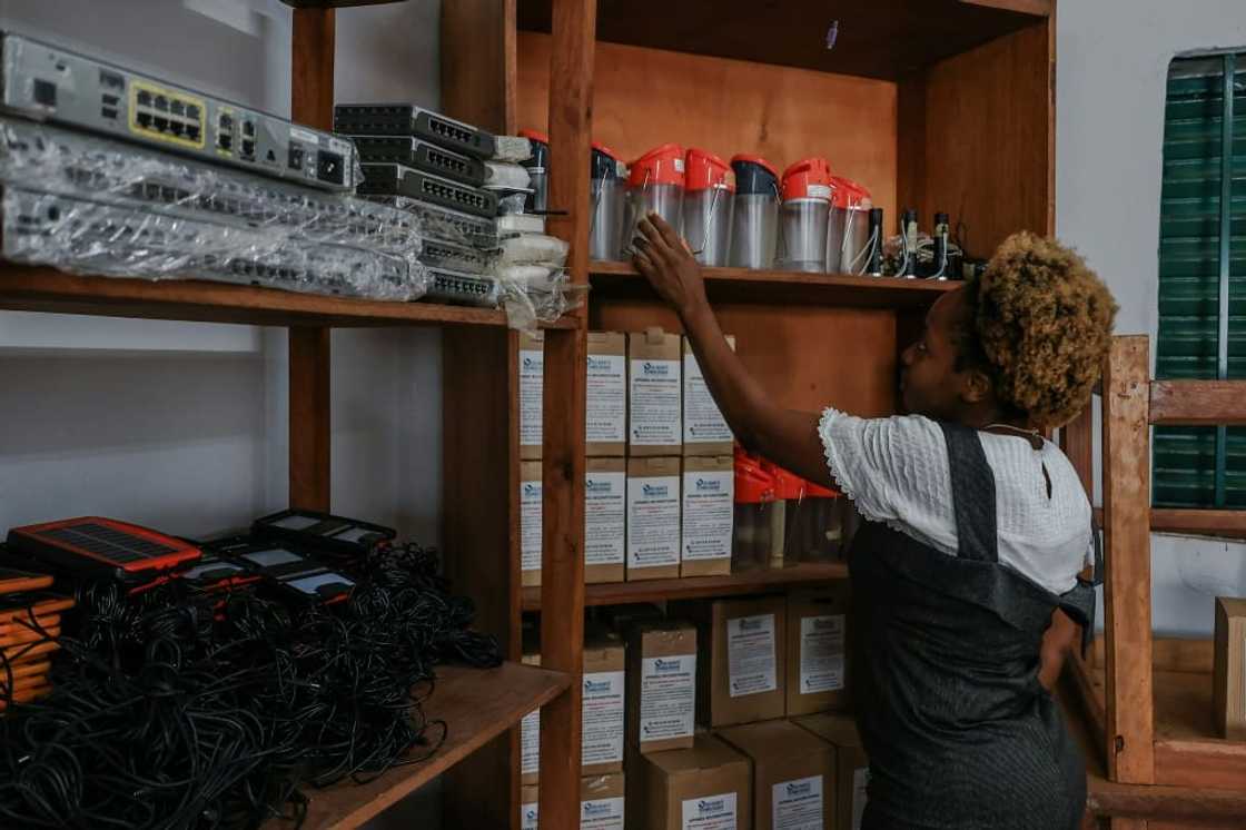 Rehabilated products are sold in Solidarite Technologique's shop. A 10-year-old law in Cameroon encourages responsible recycling but takeup is poor, as the business is unprofitable Rehabilated products are sold in Solidarite Technologique's shop. A 10-year-old law in Cameroon encourages responsible recycling but takeup is poor, as the business is unprofitable