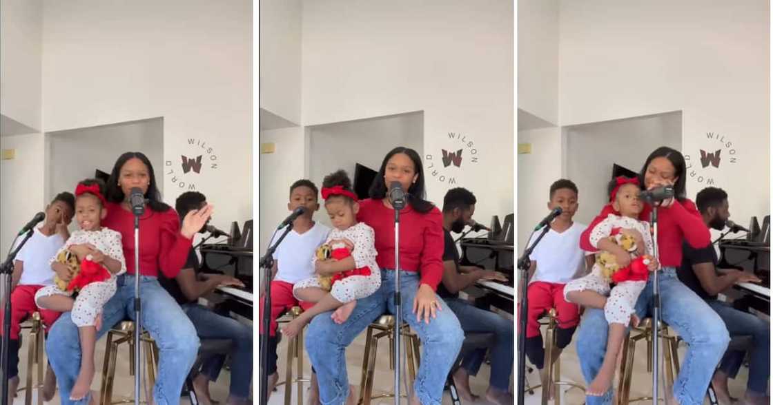 A gifted family sang together in a video and spread wonderful feels. A gifted family sang together in a video and spread wonderful feels.