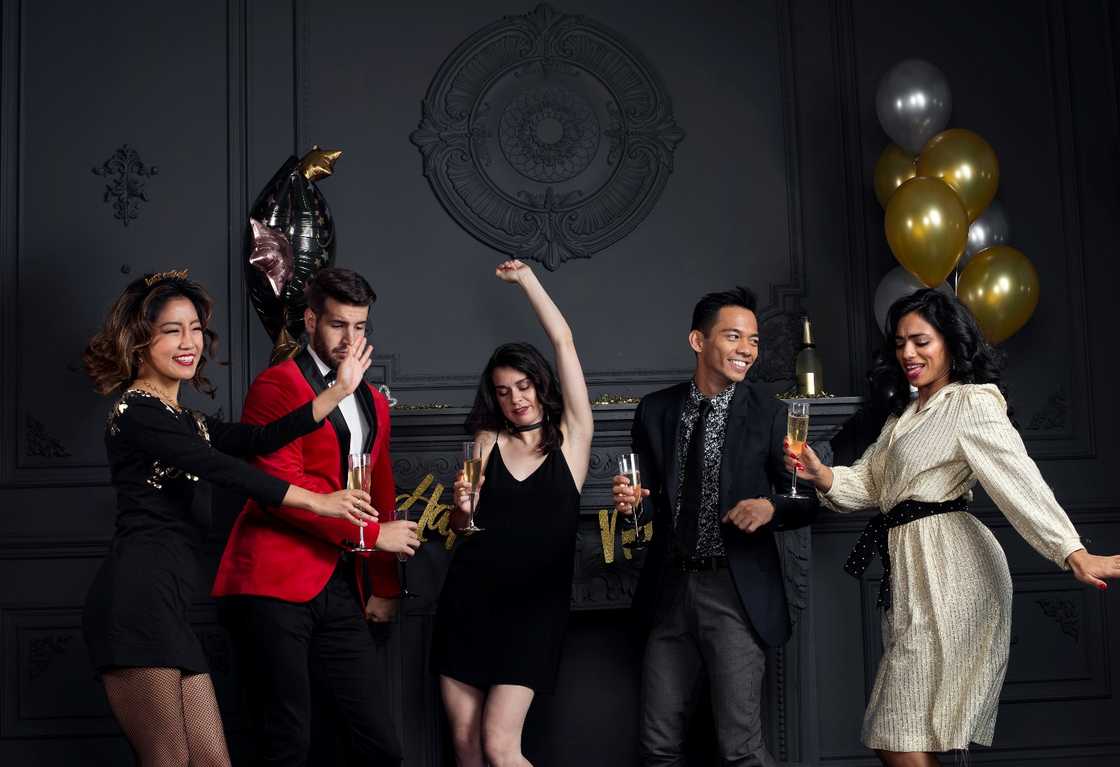 Sandton Taxi Cabs shares 5 awesome ideas for your year-end functions. Sandton Taxi Cabs shares 5 awesome ideas for your year-end functions.