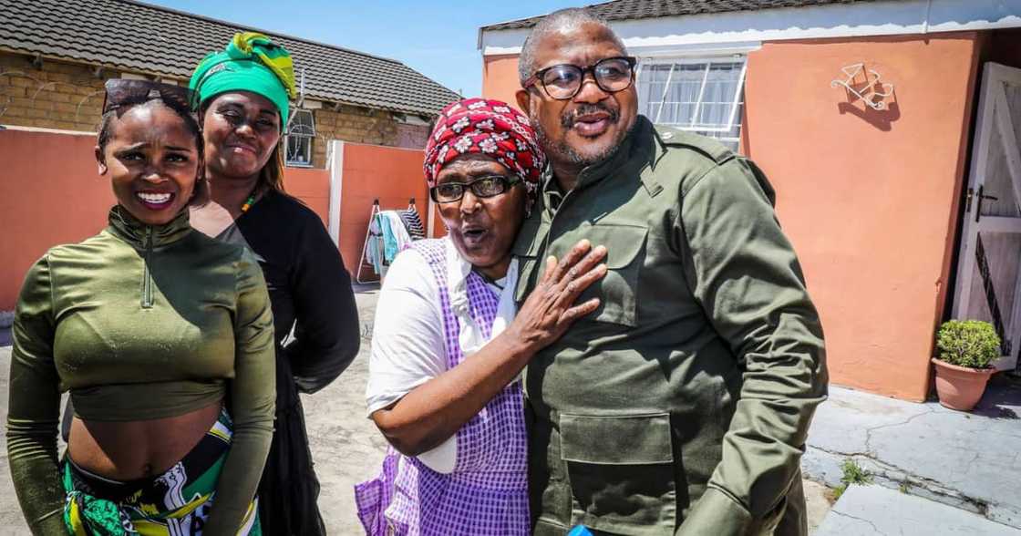 Fikile Mbalula's door-to-door campaign gets tongues wagging Fikile Mbalula's door-to-door campaign gets tongues wagging