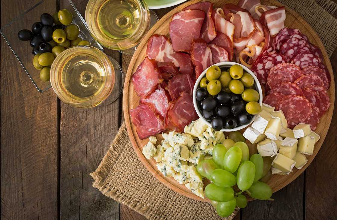 Charcuterie board ideas Charcuterie board ideas