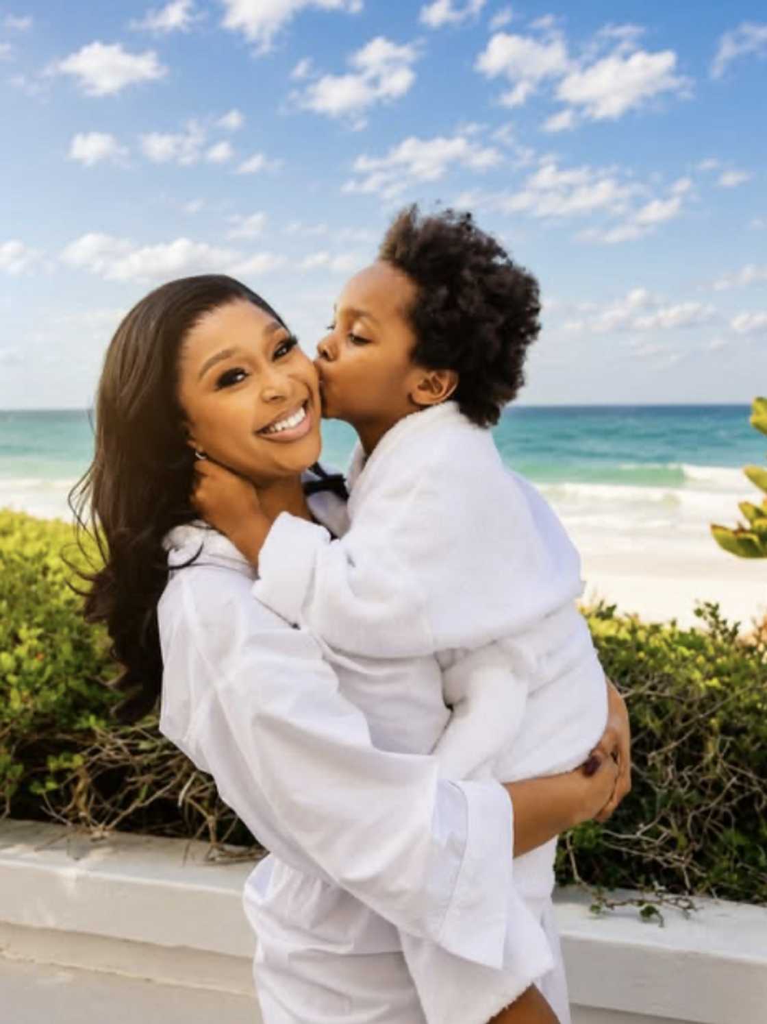 Minnie Dlamini's cute AI picture with her son warmed hearts Minnie Dlamini's cute AI picture with her son warmed hearts
