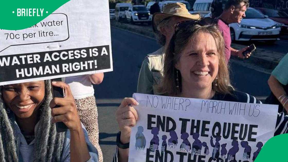 Mellville residents Mellville residents