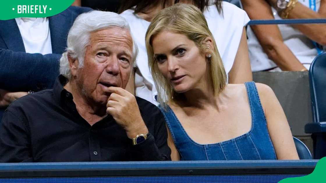 Robert Kraft and Dana Blumberg at the 2022 tennis match between Serena Williams and Ajla Tomljanovic in New York Robert Kraft and Dana Blumberg at the 2022 tennis match between Serena Williams and Ajla Tomljanovic in New York