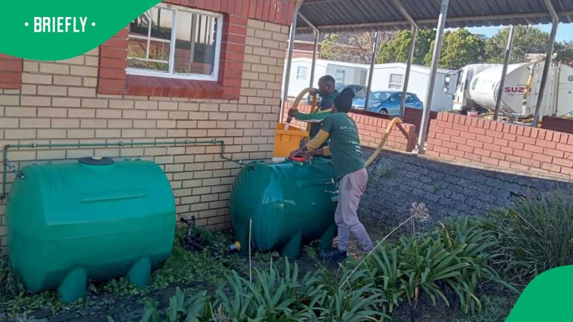 Extortinists allegedly tried to stop Gift of the Givers employees in the Eastern Cape from supplying water to flood-hit communities Extortinists allegedly tried to stop Gift of the Givers employees in the Eastern Cape from supplying water to flood-hit communities