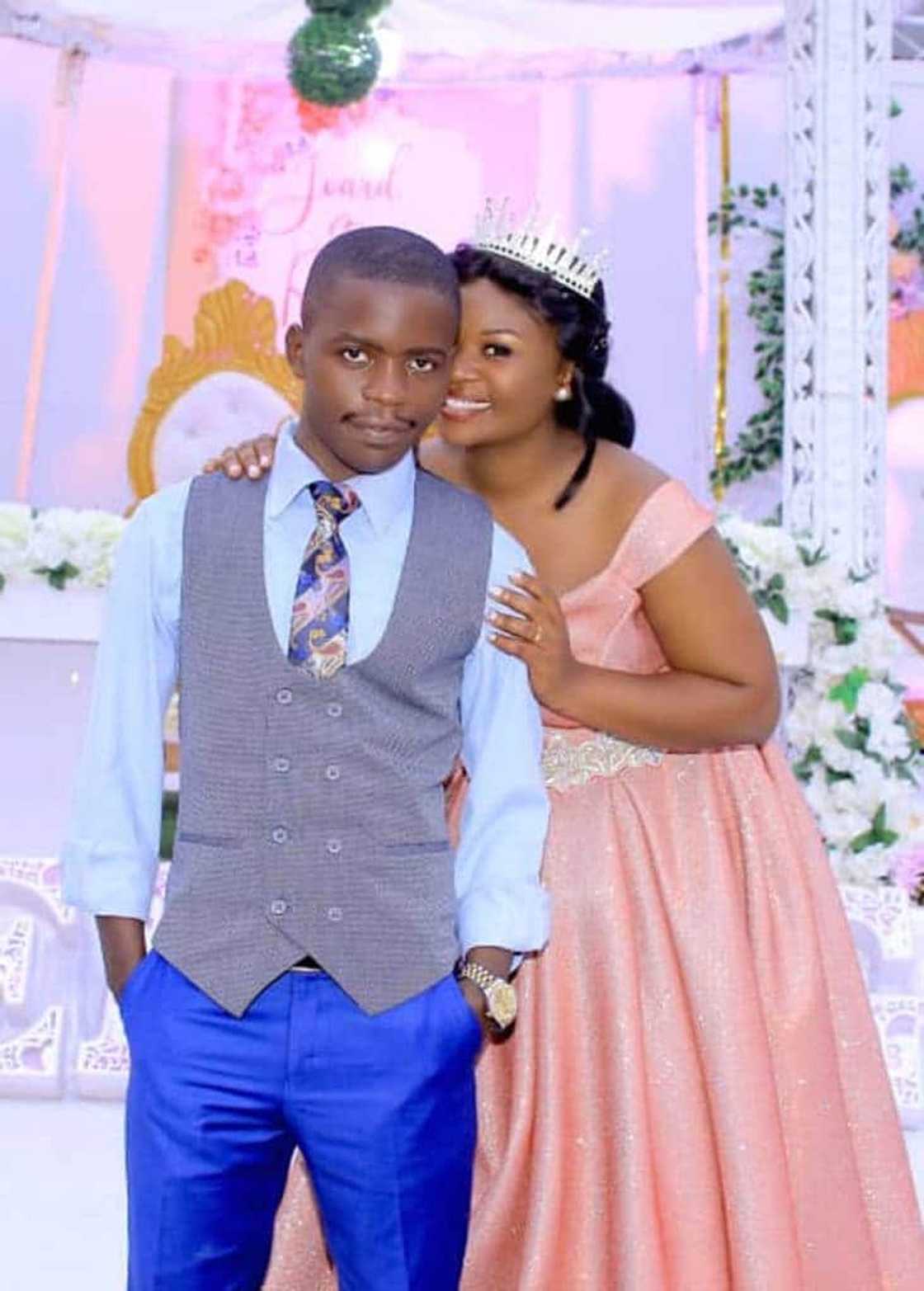 Woman says her friends pushed her into marrying her husband Woman says her friends pushed her into marrying her husband