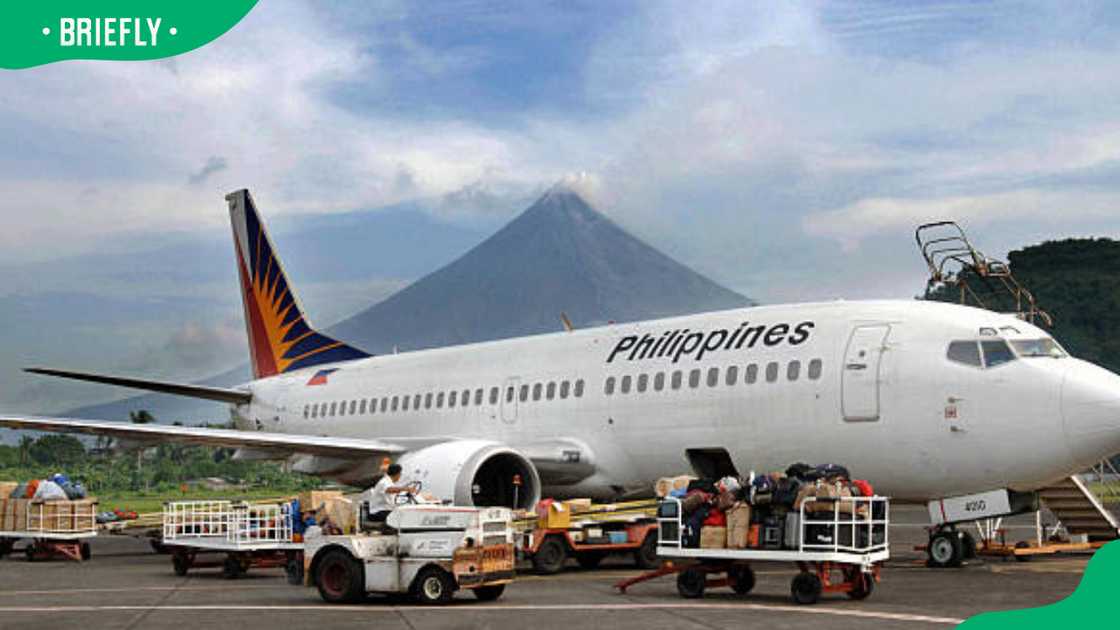 Philippine Airlines plane at the Legaspi City airport