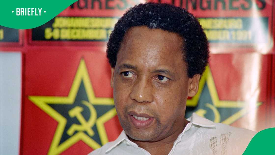 Chris Hani was shot dead in 1993, and and inquest into his death will now be conducted.