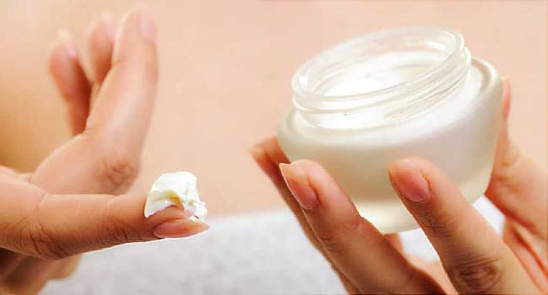 hydroquinone hydroquinone
