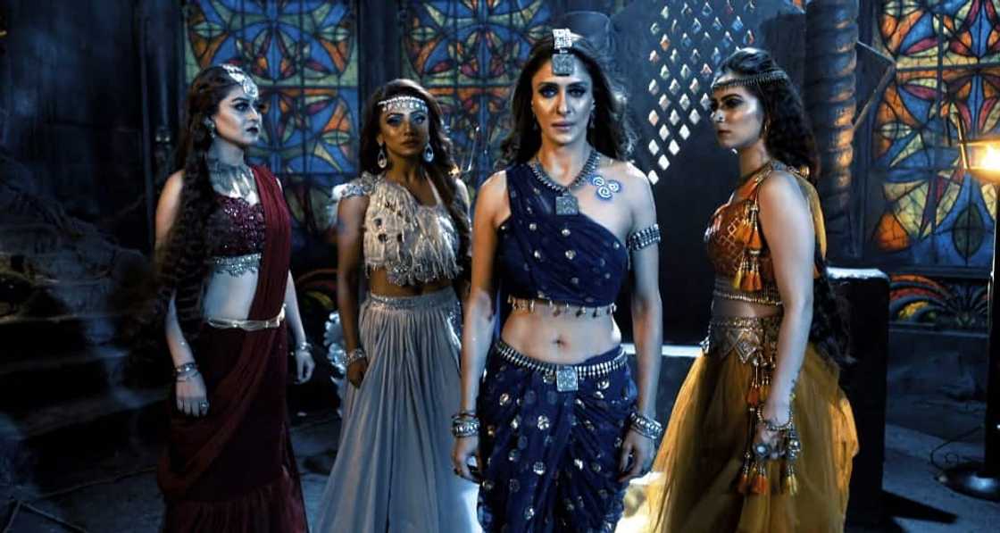 Love or Poison Love or Poison