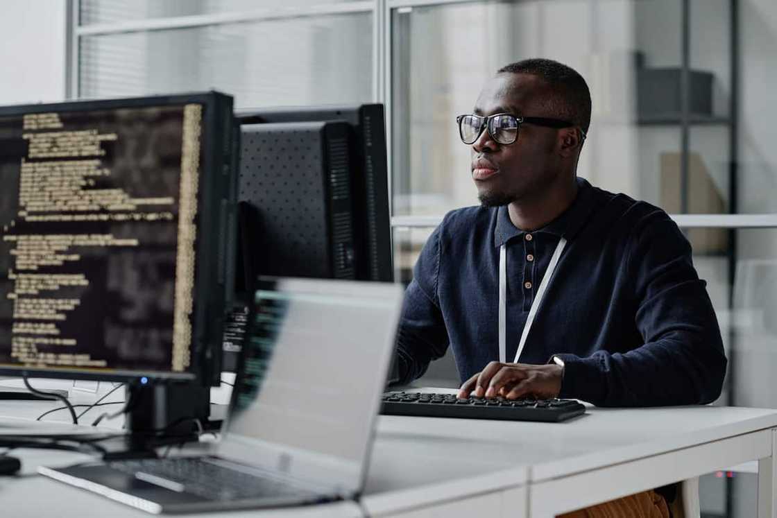 Software engineer's salary per month in South Africa in 2024 - Briefly