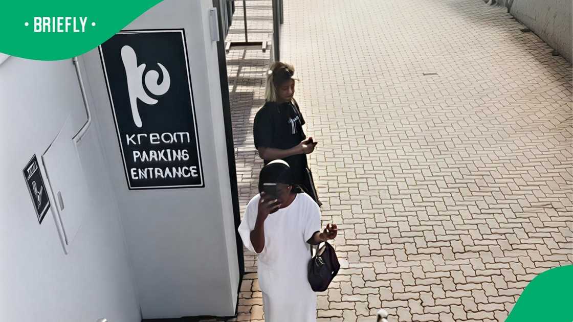 Woman loses phone to alleged thief in video Woman loses phone to alleged thief in video