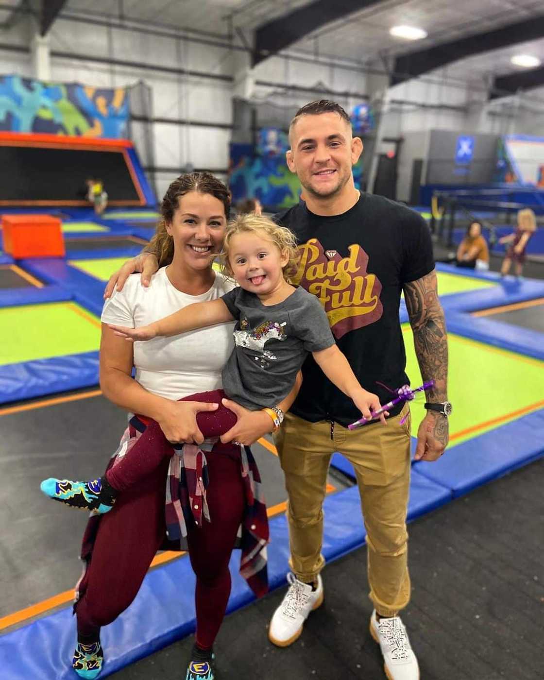 How much did Dustin Poirier make? How much did Dustin Poirier make?