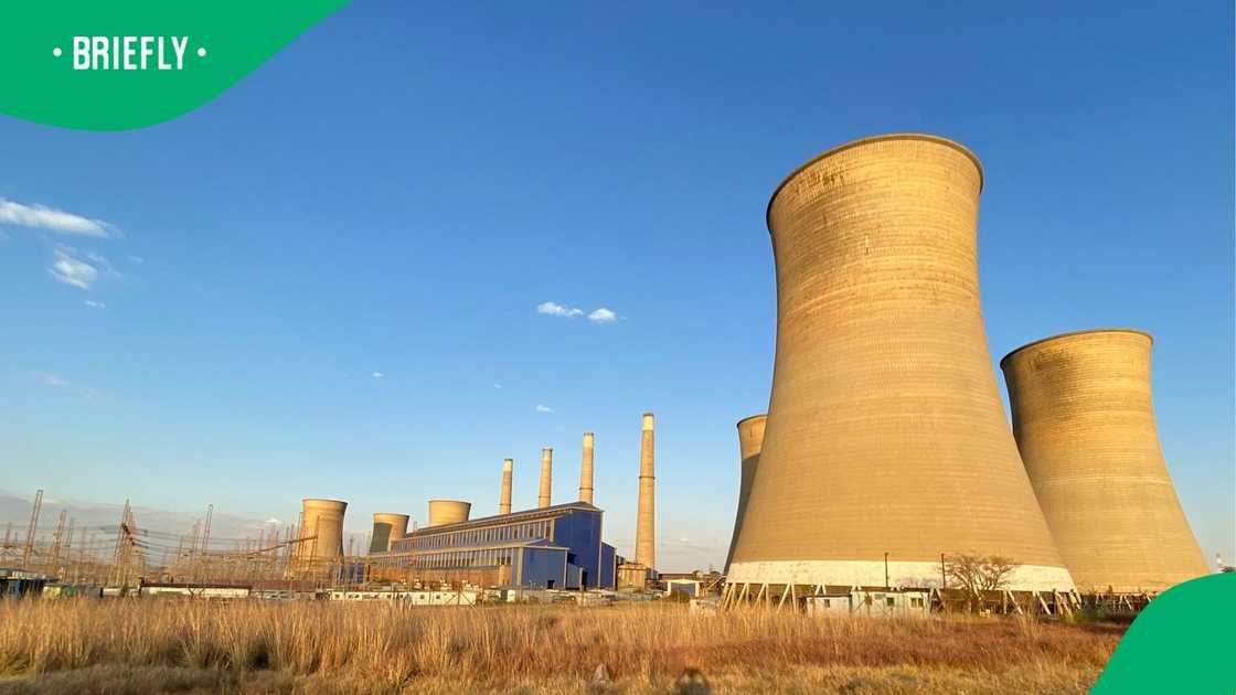 Eskom announces Stage 3 load shedding until Monday, late announcement sparks SA's ire Eskom announces Stage 3 load shedding until Monday, late announcement sparks SA's ire