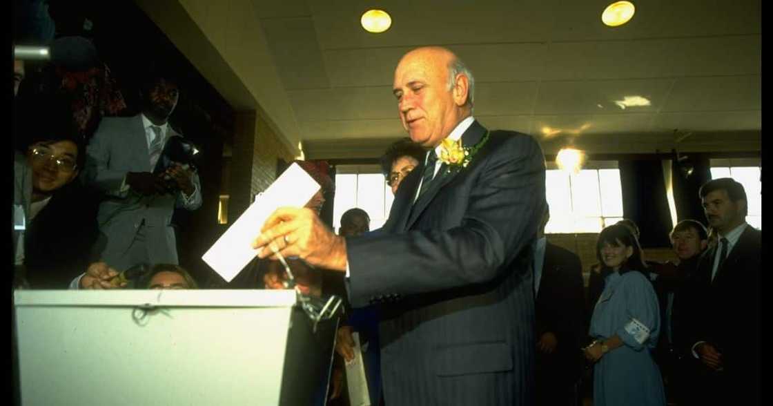 FW de Klerk, life and times, voting 1994 FW de Klerk, life and times, voting 1994