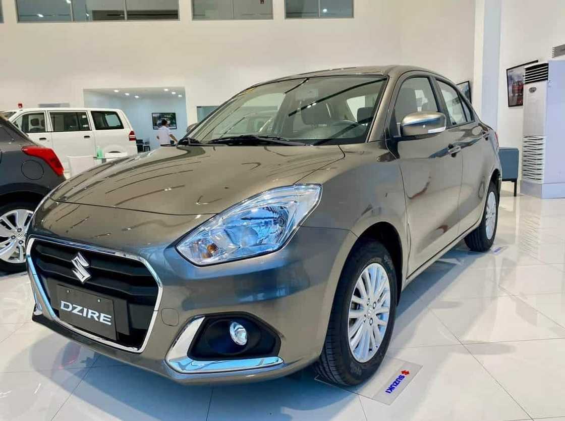 A grey Suzuki DZire 1.2 GL A grey Suzuki DZire 1.2 GL