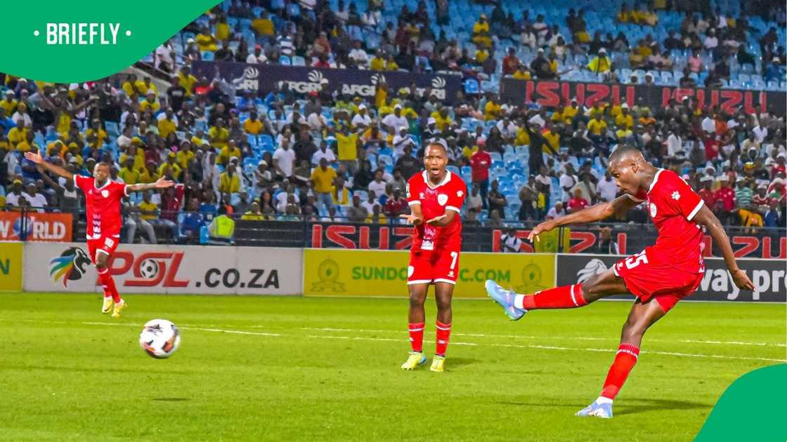 OGC Nice set to sign Vuyo Letlapa ahead of Orlando Pirates, Kaizer Chiefs and Mamelodi Sundowns. OGC Nice set to sign Vuyo Letlapa ahead of Orlando Pirates, Kaizer Chiefs and Mamelodi Sundowns.