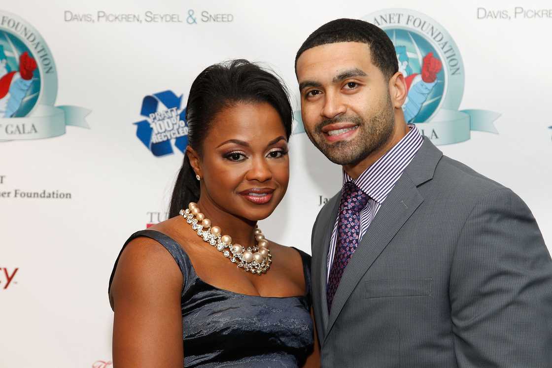 Phaedra Parks and Apollo Nida at the Georgia Aquarium Phaedra Parks and Apollo Nida at the Georgia Aquarium