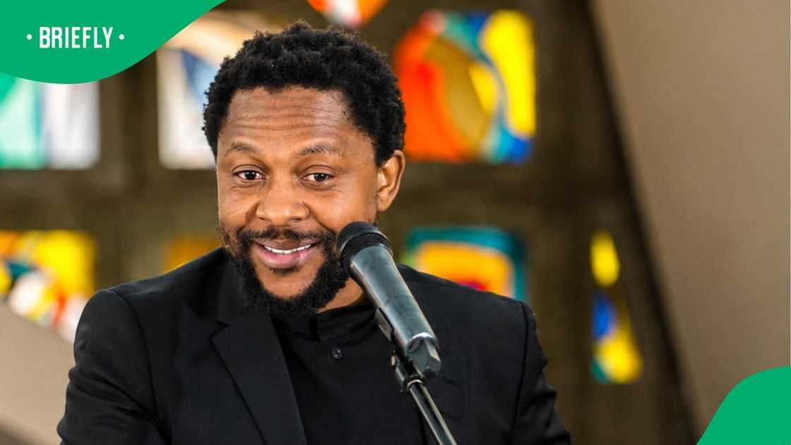 Mbuyiseni Ndlozi announces debut book