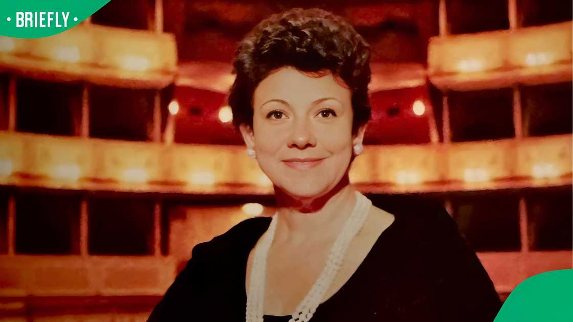 Mimi Coertse sadly passed away Mimi Coertse sadly passed away