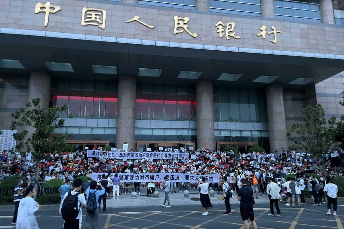 Four banks in central China's Henan province suspended cash withdrawals in April as regulators cracked down on mismanagement Four banks in central China's Henan province suspended cash withdrawals in April as regulators cracked down on mismanagement