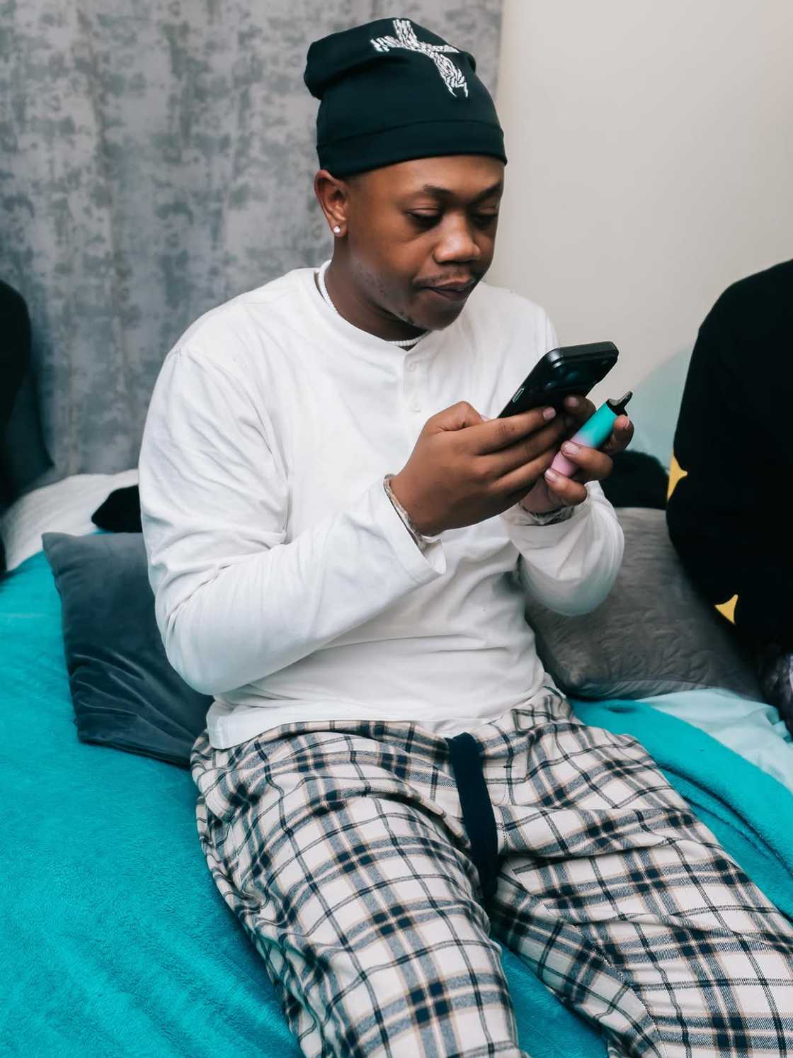 Young Stunna ignores fan at groove