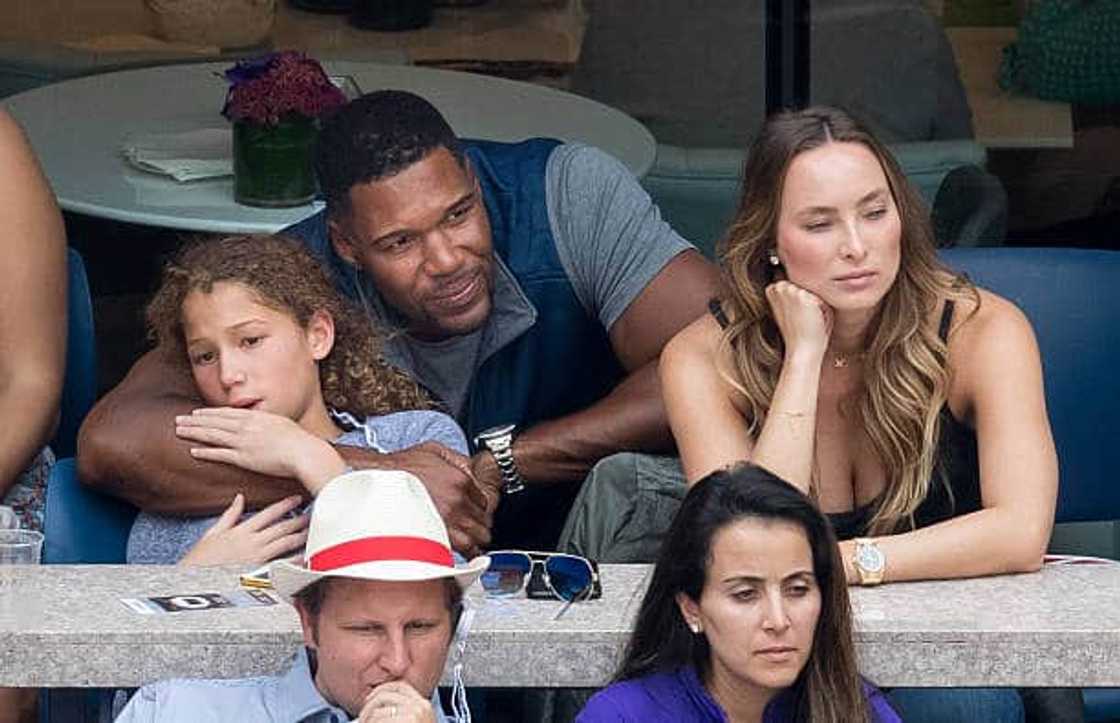 Who is Michael Strahan's love?