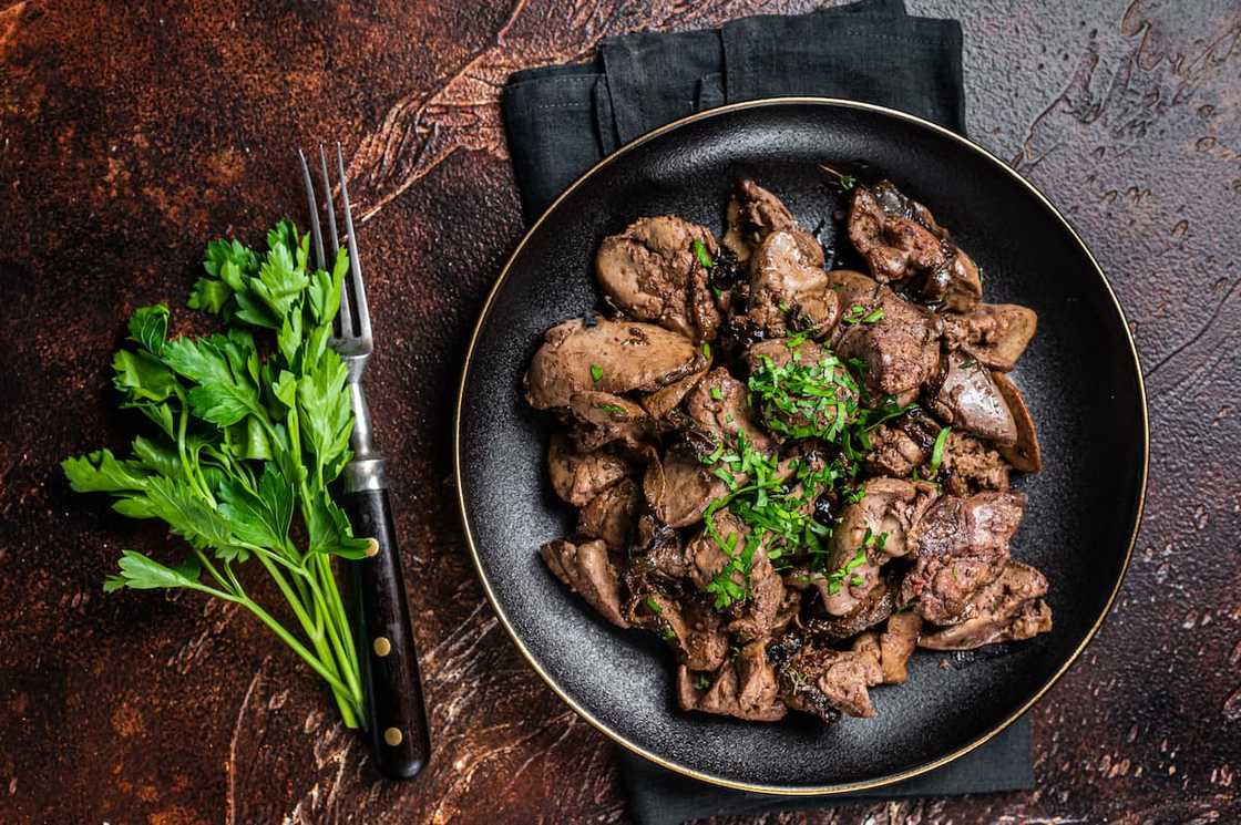 Fried liver in a plate