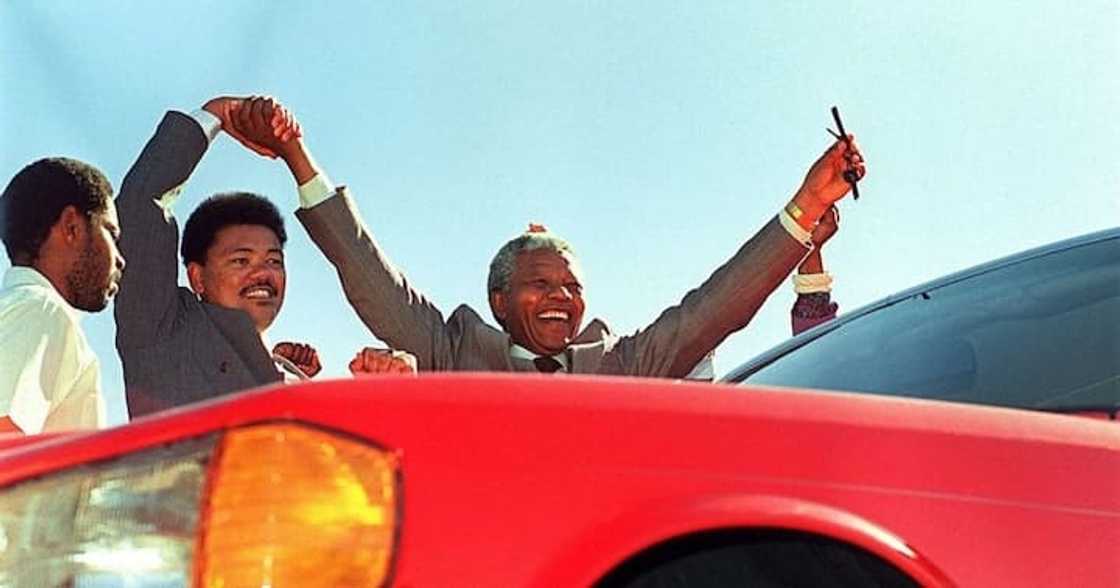 Nelson Mandela red mercedes Nelson Mandela red mercedes