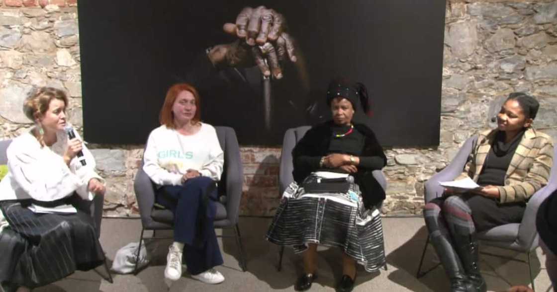 Dr Mamphela Ramphele spoke at the art exhibition opening in Cape Town