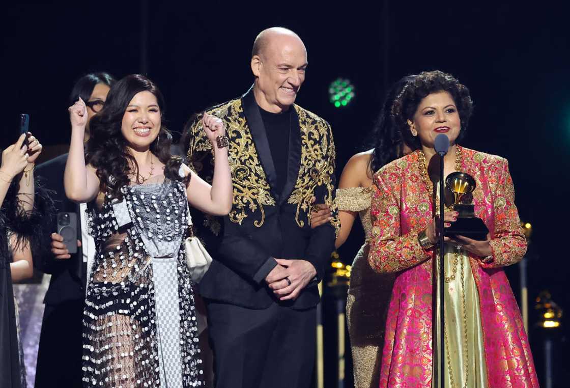 Wouter Kellerman and his collaborators accept the Grammy Award.