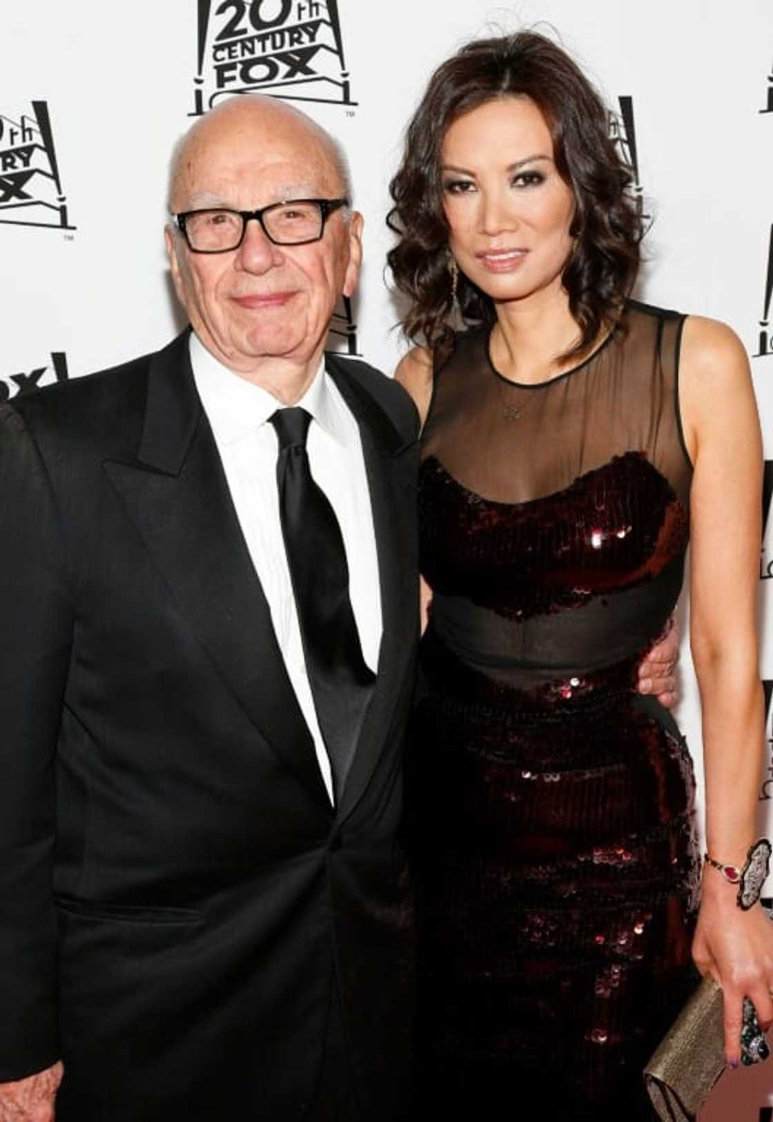 Rupert Murdoch (L) and his third wife, Wendi Deng