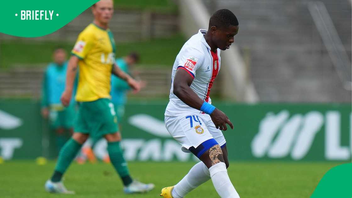 Nkanyiso Shinga completes summer move to Kaizer Chiefs.
