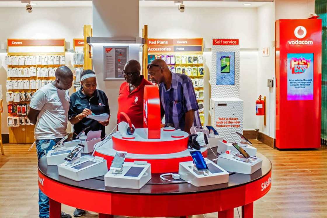 Vodacom, Vumatel, DFA Vodacom, Vumatel, DFA