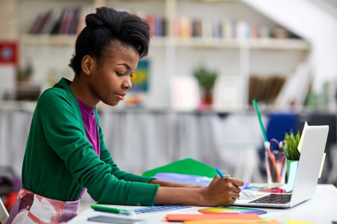 student learning graphic design student learning graphic design