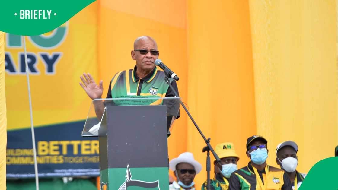 Stanley Mathabatha has indicated that he is stepping down as Limpopo Chairperson Stanley Mathabatha has indicated that he is stepping down as Limpopo Chairperson