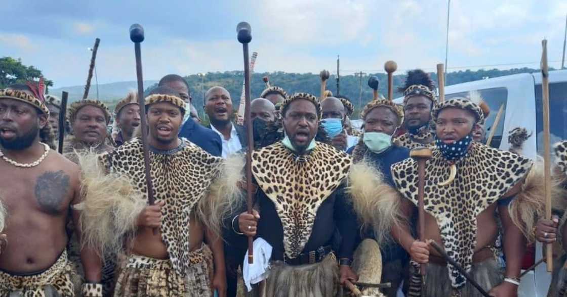 Prince Misuzulu: Security on High Alert in Wake of Announcement of New Zulu King Prince Misuzulu: Security on High Alert in Wake of Announcement of New Zulu King