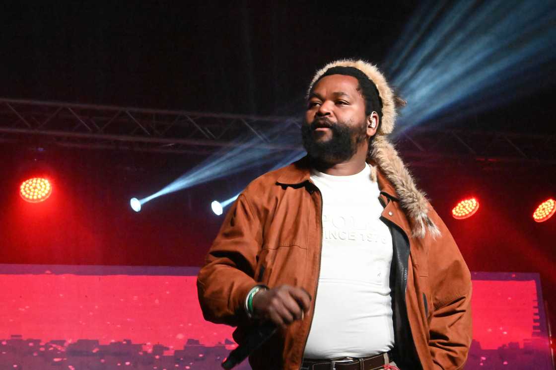 Netizens congratulated Sjava on his milestone.