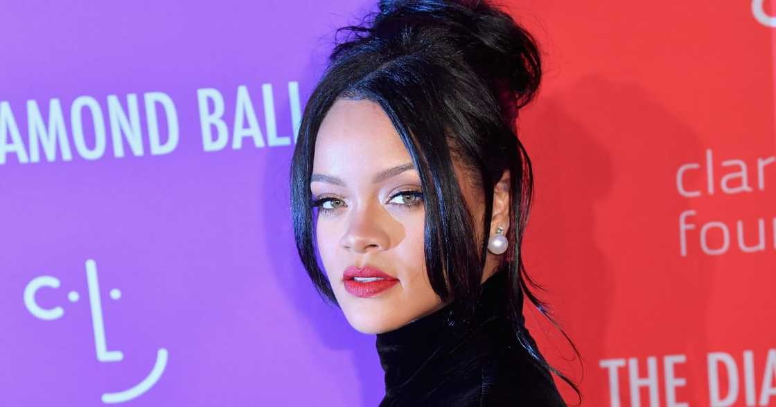 Rihanna's Fenty fashion line closes down and fans speculate reasons Rihanna's Fenty fashion line closes down and fans speculate reasons