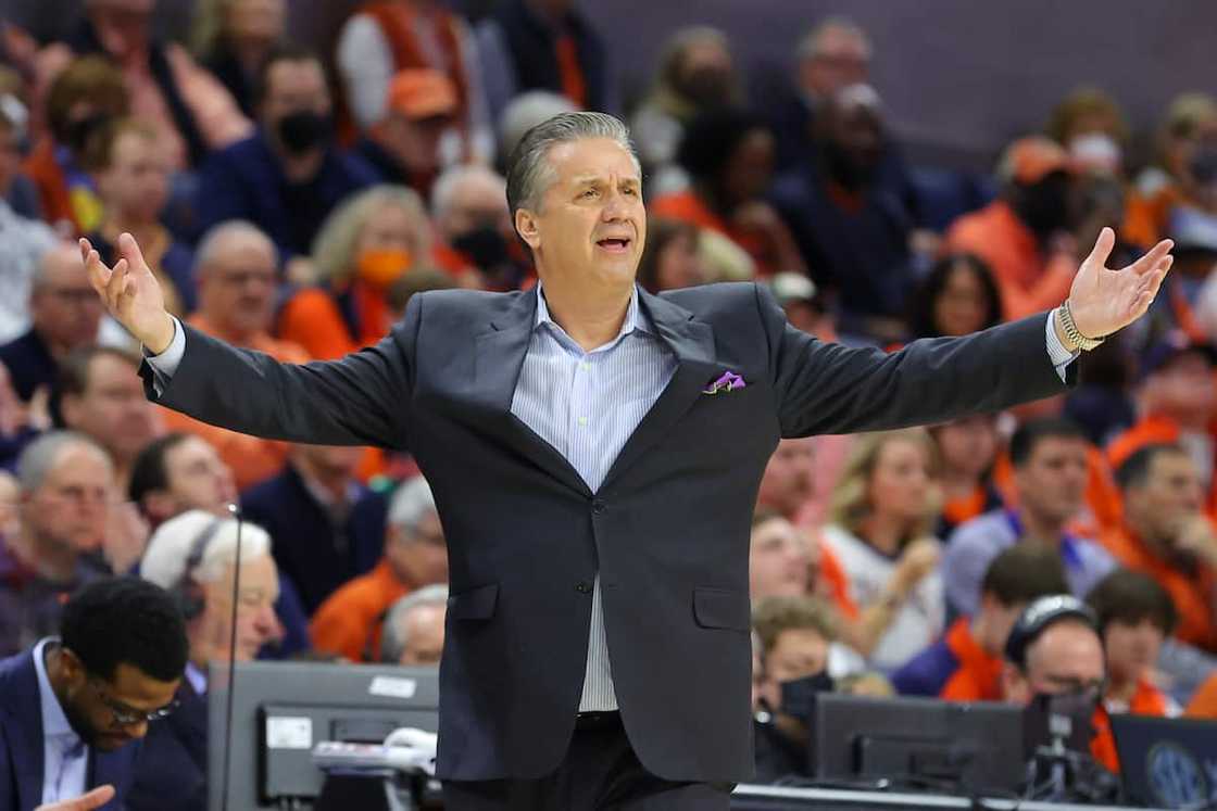 John Calipari of the Kentucky Wildcats reacts during the first half against the Auburn Tigers John Calipari of the Kentucky Wildcats reacts during the first half against the Auburn Tigers