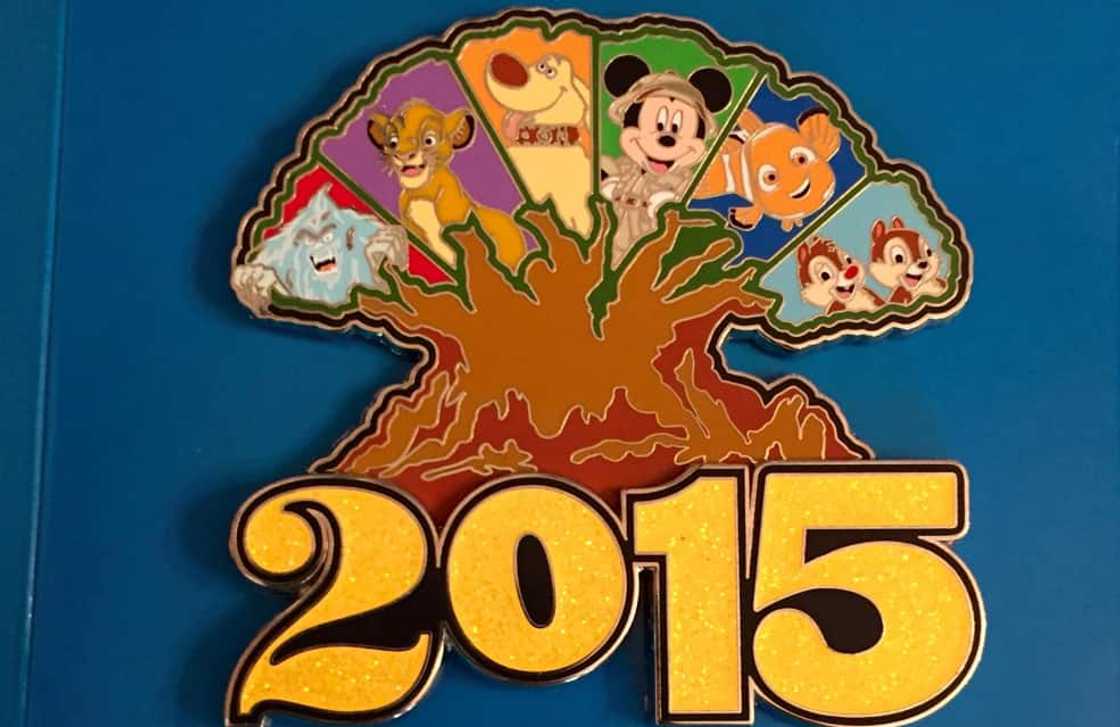 The Disney 2015 Giant Tree Animal Kingdom Pin The Disney 2015 Giant Tree Animal Kingdom Pin