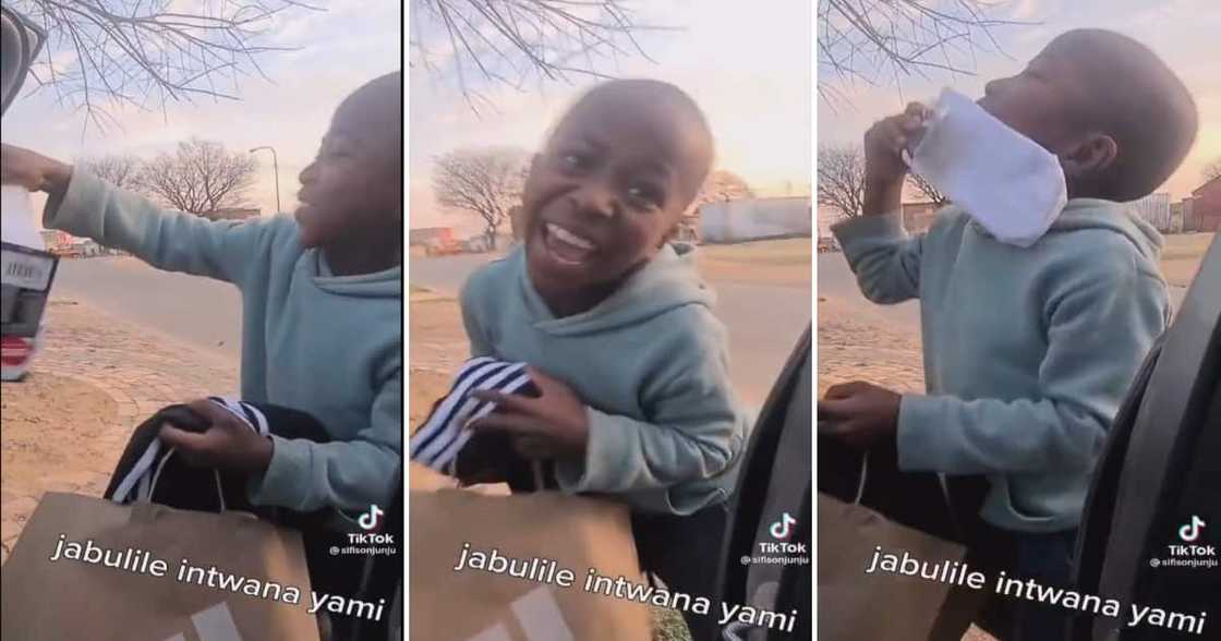 A little boy has lighten up South Africa's faces with smiles because of his enthusiastic reaction to his gift A little boy has lighten up South Africa's faces with smiles because of his enthusiastic reaction to his gift
