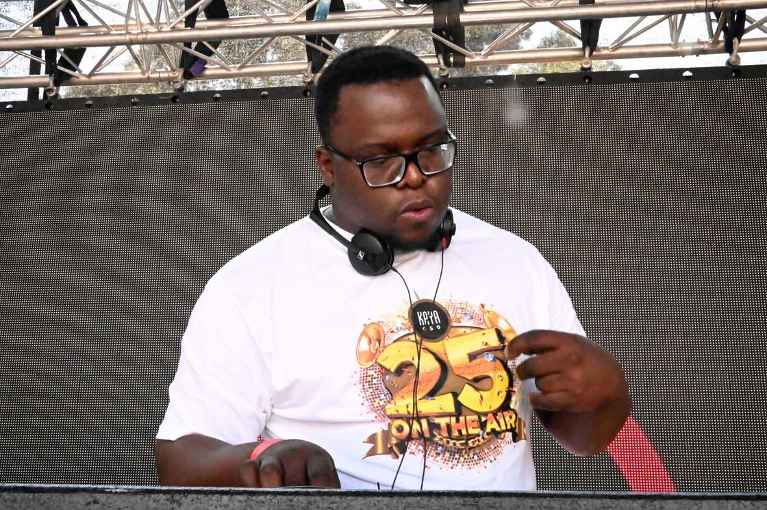 Sol Phenduka was dragged for his hate comments about Minnie Dlamini Sol Phenduka was dragged for his hate comments about Minnie Dlamini