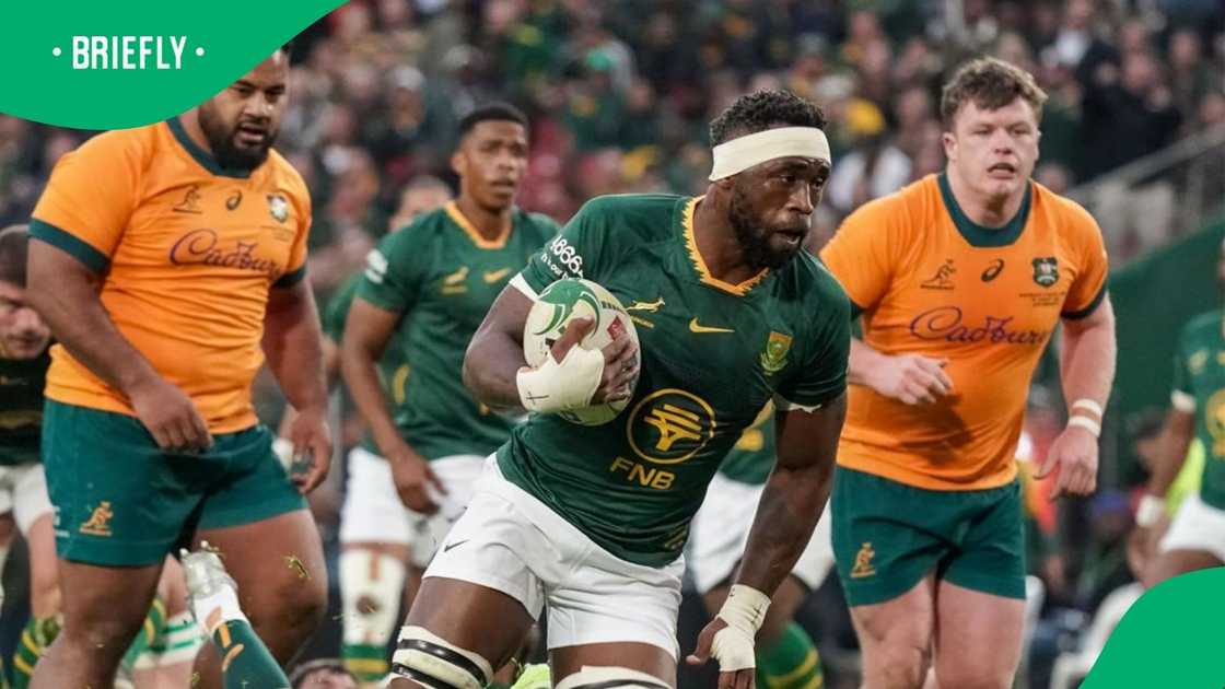 Siya Kolisi powers over for a try as South Africa battles Australia in the Rugby Championship at Emirates Airline Park.