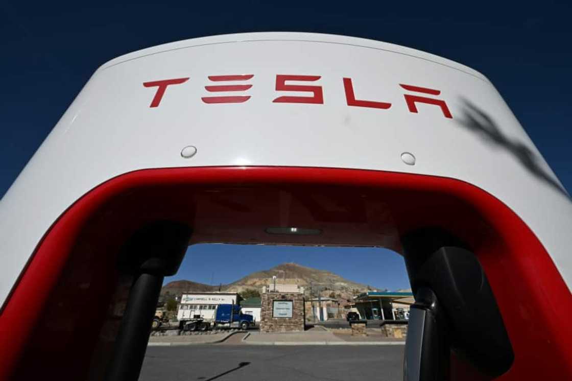 Lithium is a vital component of most rechargeable batteries that power today's electric cars Lithium is a vital component of most rechargeable batteries that power today's electric cars