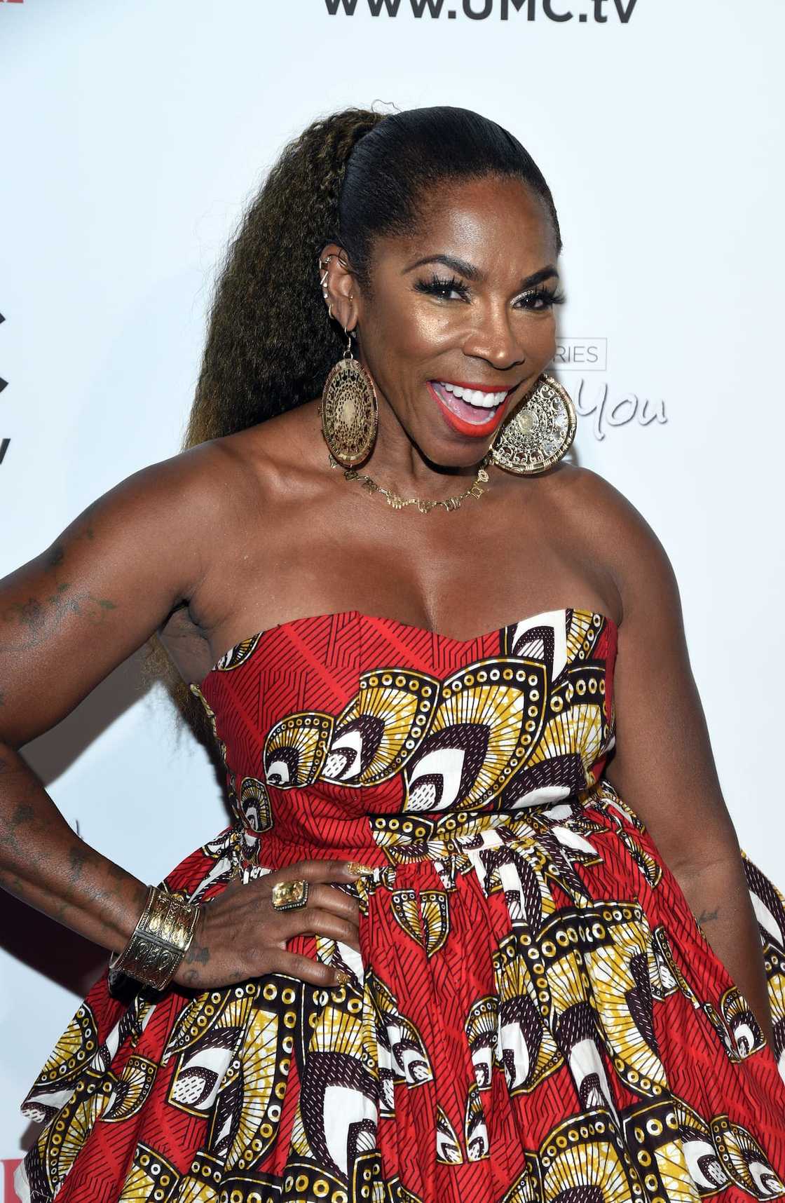 Adrienne-Joi Johnson's age Adrienne-Joi Johnson's age