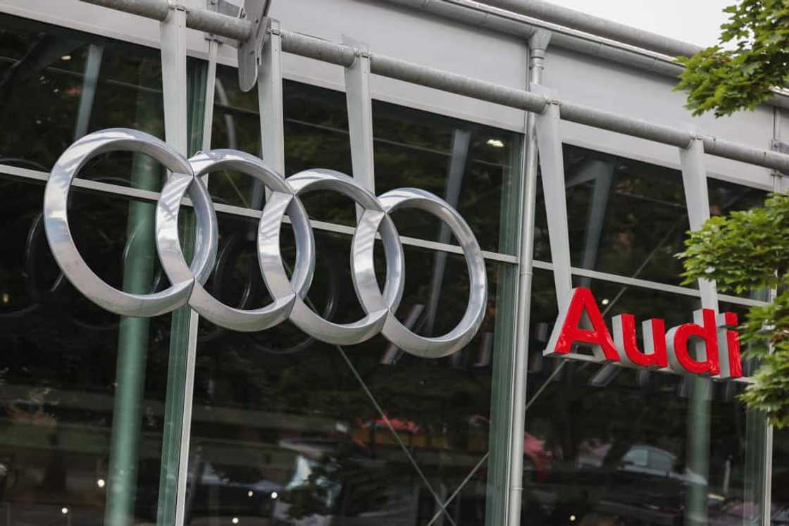 Top 20 luxury car brands online Top 20 luxury car brands online