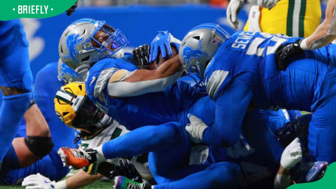 NFL football game between the Green Bay Packers and the Detroit Lions