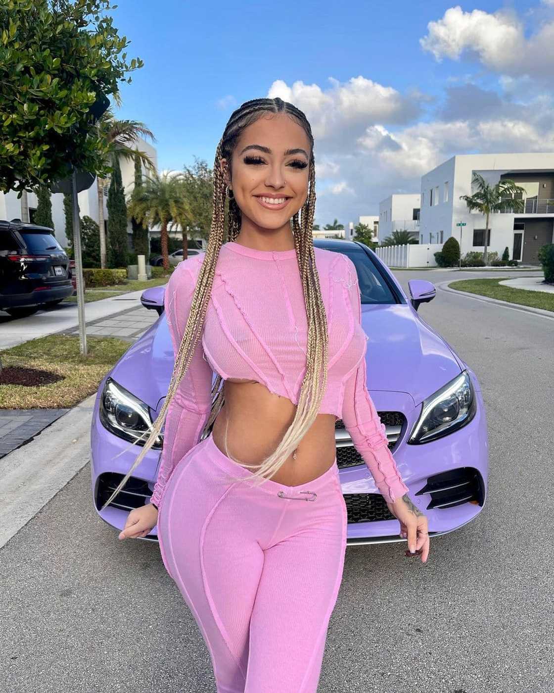 Malú Trevejo Malú Trevejo