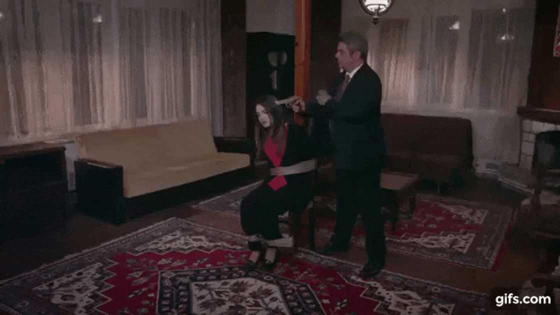 Elif 2 cast Elif 2 cast